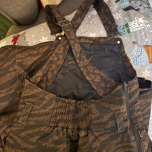 Burton Ski Bibs in Brown and Black Tiger Stripe - Picture 10 of 10